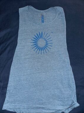 Heather Blue Graphic Tank Top with Navy Sunburst